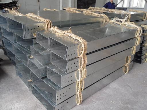 托盤(pán)式電纜橋架9 托盤(pán)式電纜橋架9